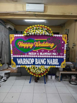 Papan Bunga di Pulo Gebang