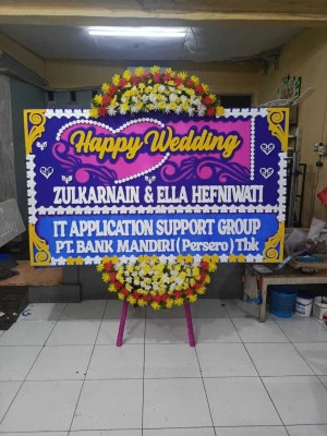 Papan Bunga di Pulo Gebang